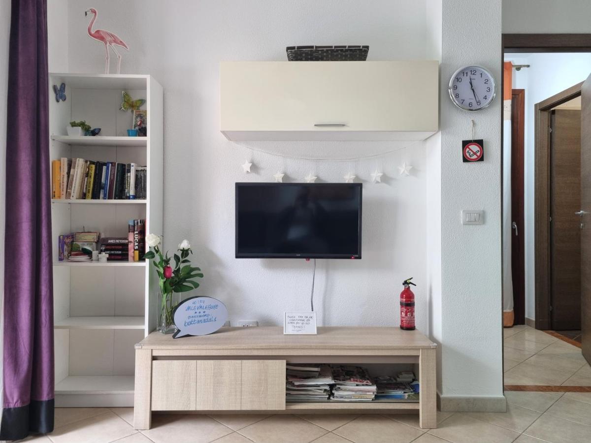 Valevalehome - Home Gallery With Fully Equipped Kitchen, Reserved Parking, Big Garden Olbia Exterior foto