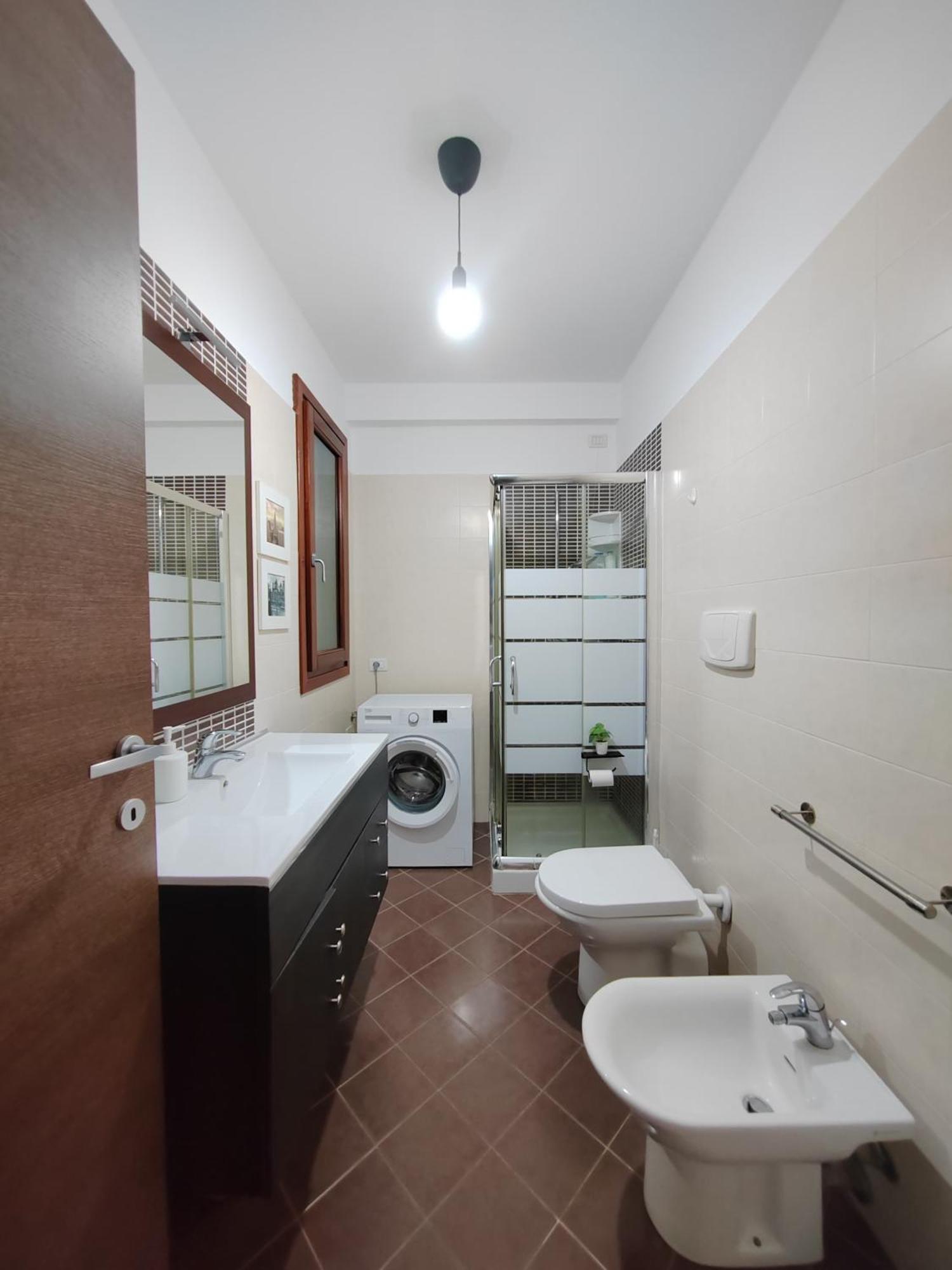Valevalehome - Home Gallery With Fully Equipped Kitchen, Reserved Parking, Big Garden Olbia Exterior foto
