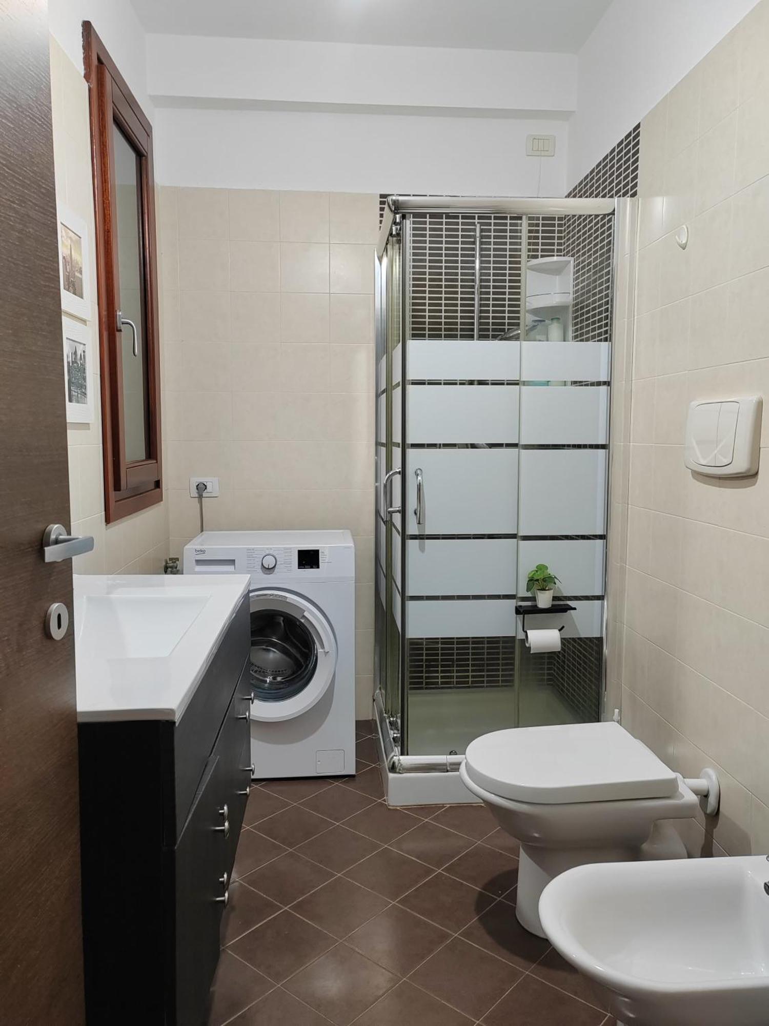 Valevalehome - Home Gallery With Fully Equipped Kitchen, Reserved Parking, Big Garden Olbia Exterior foto